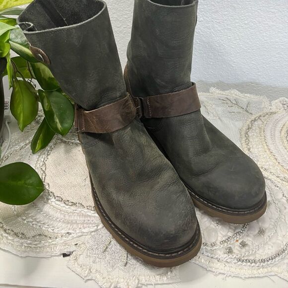 EUC Sorel Scotia Short Boots - Picture 1 of 13